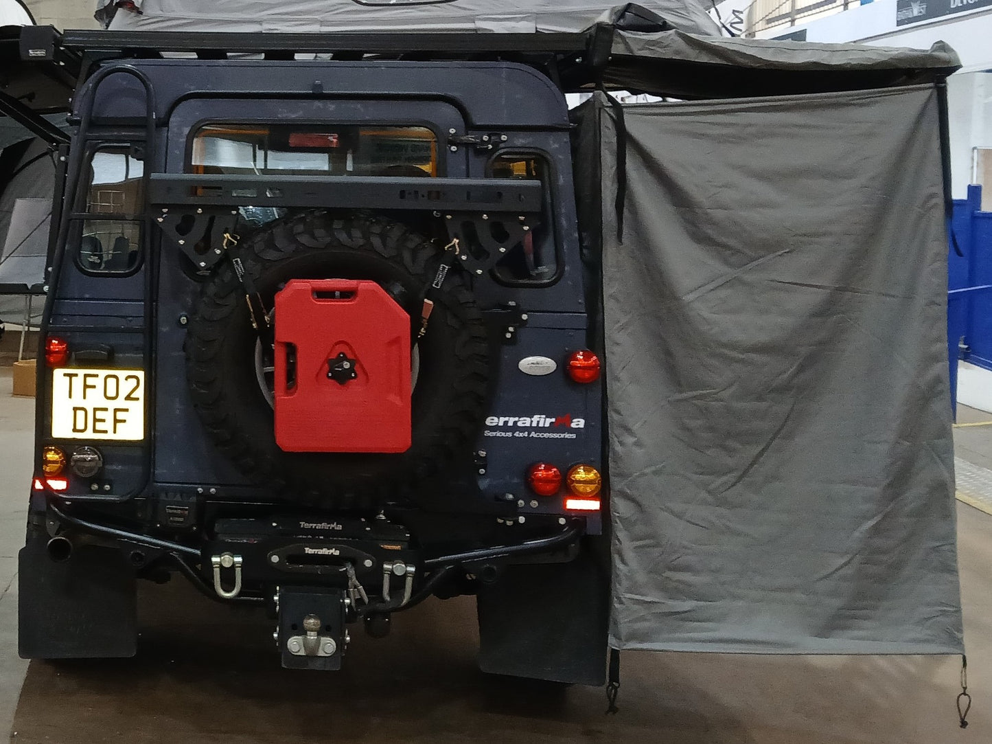 TF065 TERRAFIRMA SPARE WHEEL MOUNTED LUGGAGE RACK