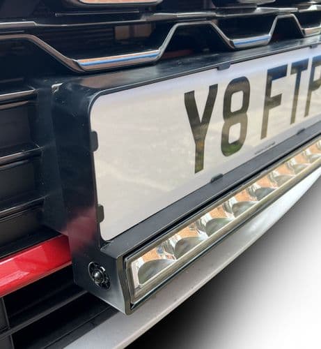 WDD666 Wilderness Lighting NUMBER PLATE MOUNTED DRIVING LED LIGHT BAR